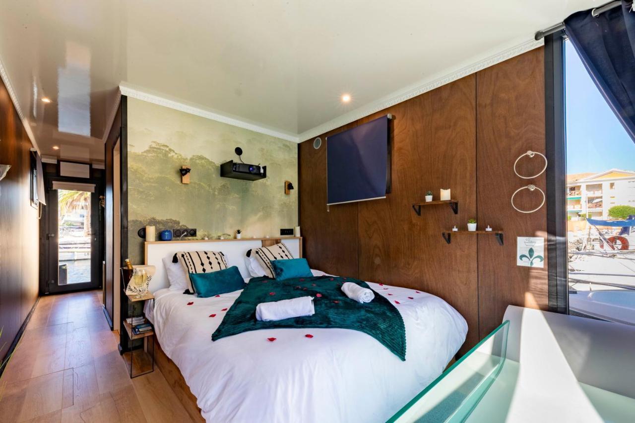 Escale Royale Frejus Hotel ภายนอก รูปภาพ