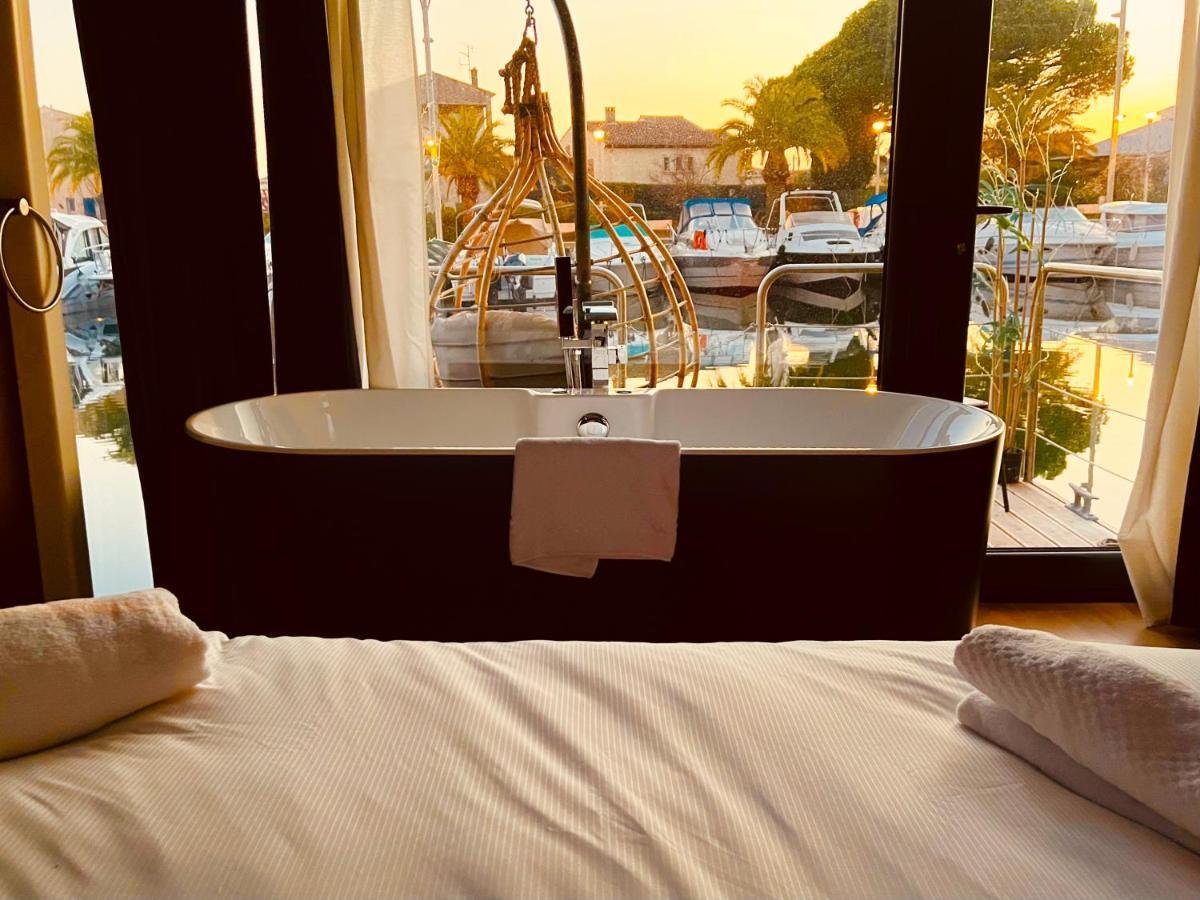 Escale Royale Frejus Hotel ภายนอก รูปภาพ